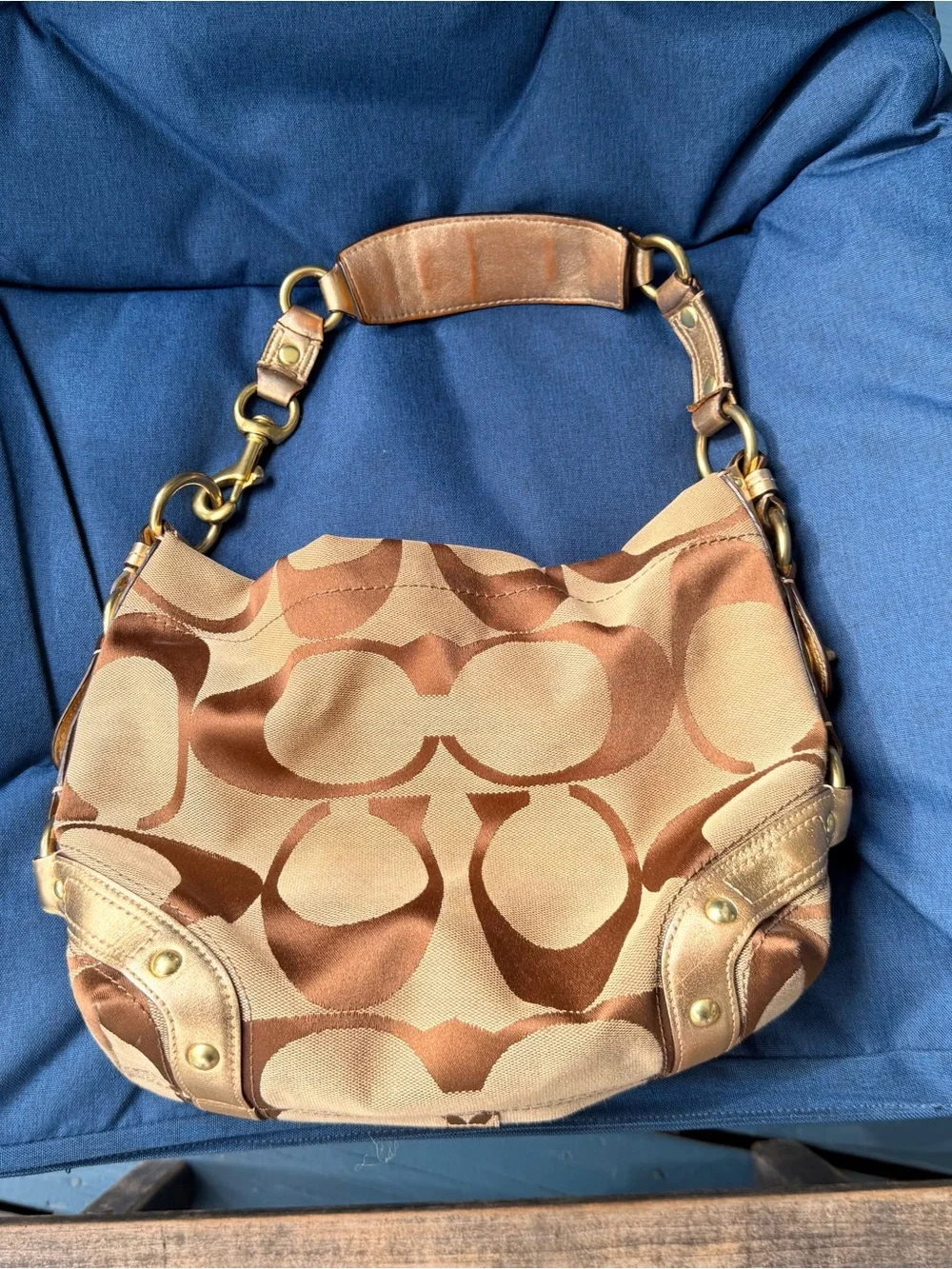 Coach shoulder hobo